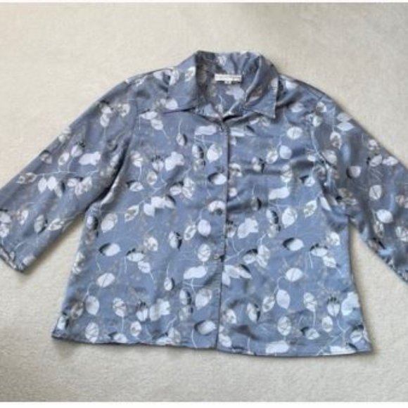 Gorgeous Satin Pyjama-Style Shirt - Picture 9 of 9